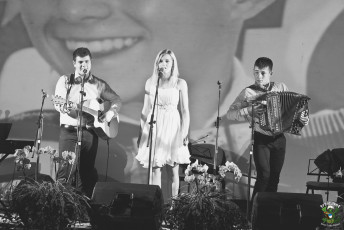 An flet'n vecer 2014